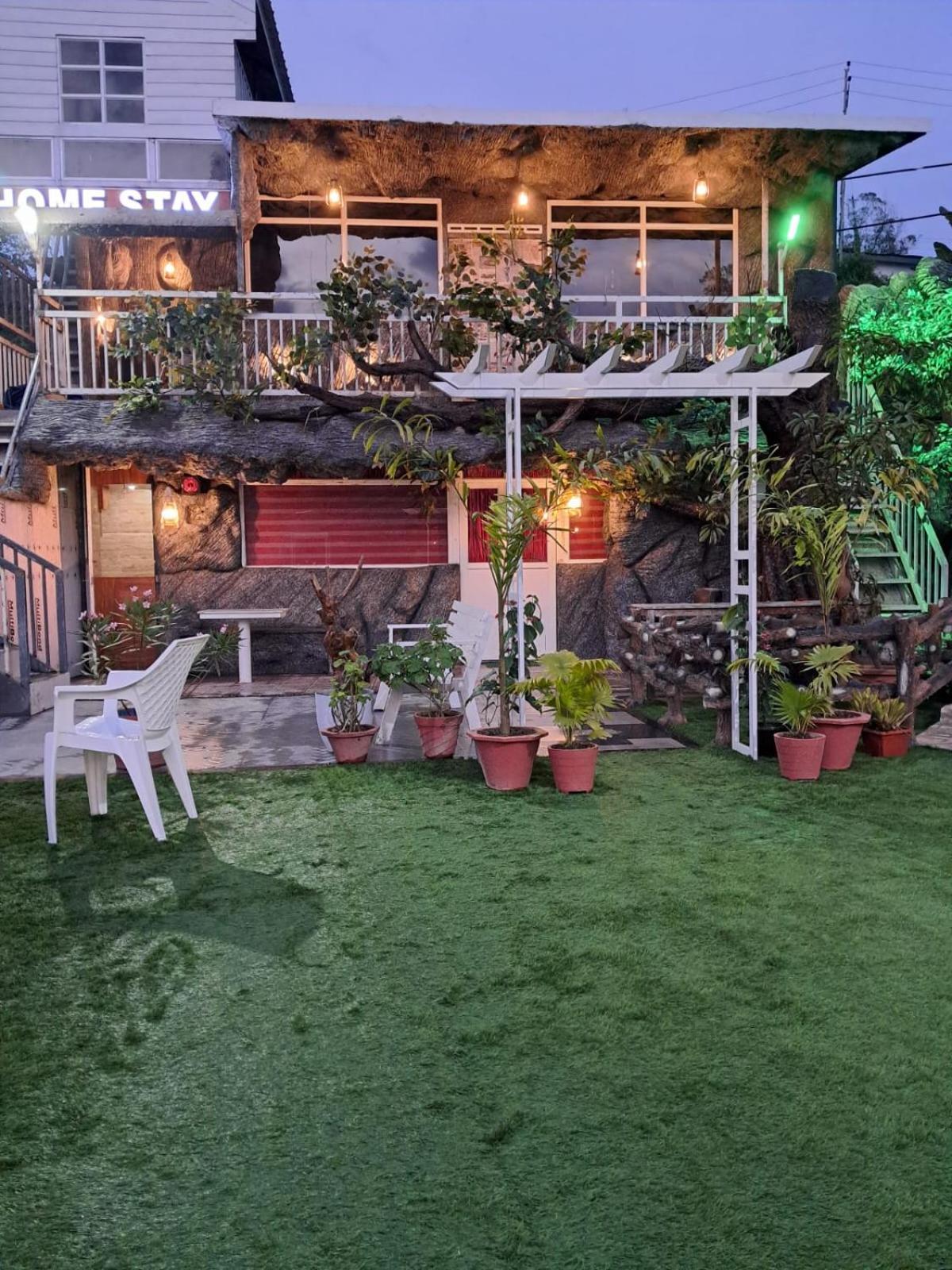 S & B Dreams House Homestay *
